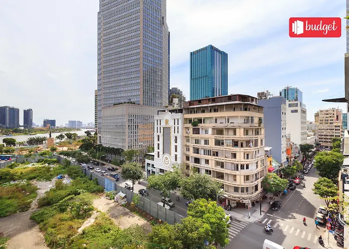 The Noble Swan Central Dong Du Hotel